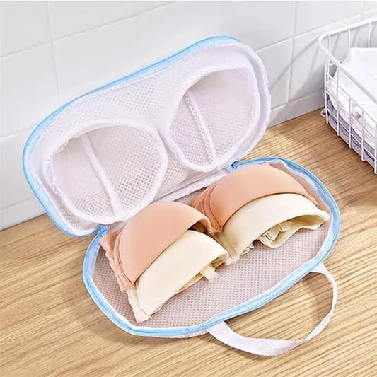 Bra carry pouch for travel